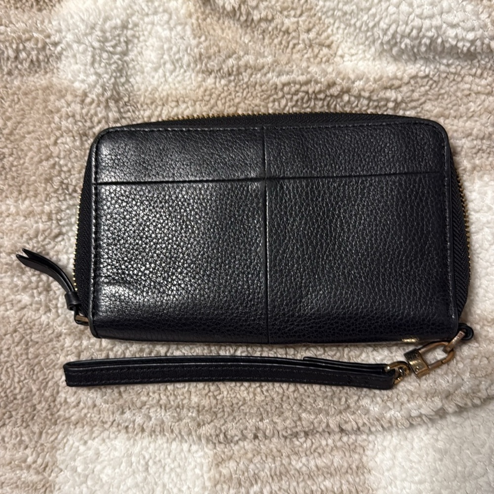 Tory Burch Ivy Smartphone Wristlet - Picture 2 of 9